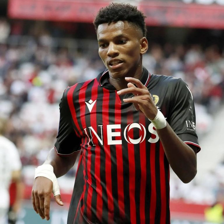 هشام بوداوي نجم نيس ومنتخب الجزائر جمال بلماضي مدرب منتخب الجزائر