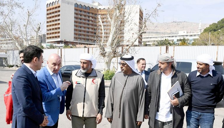 الوفد الإماراتي مع وزير الصحة السوري