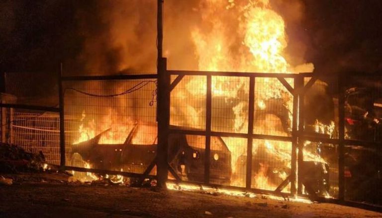 سيارات ومنازل تحترق في الضفة الغربية