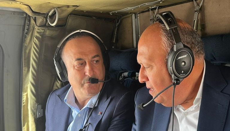 وزيرا خارجية تركيا ومصر خلال لقائهما