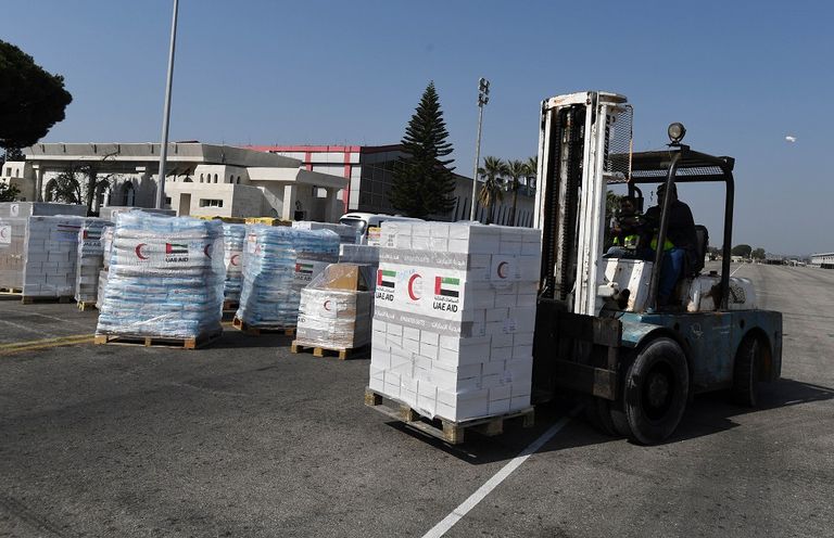 جانب من شحنة المساعدات لمستشفى اللاذقية