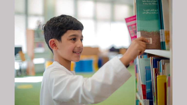 الإمارات تحتفي بـ