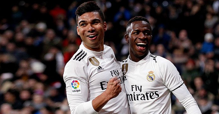 كاسيميرو بقميص مانشستر يونايتد