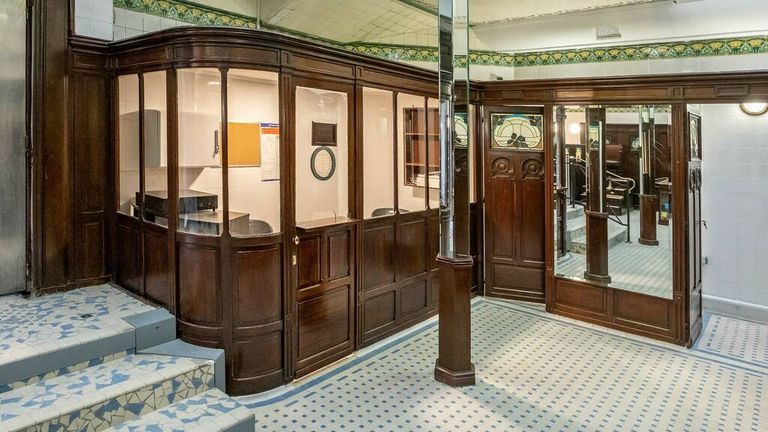 الحمام الباريسي