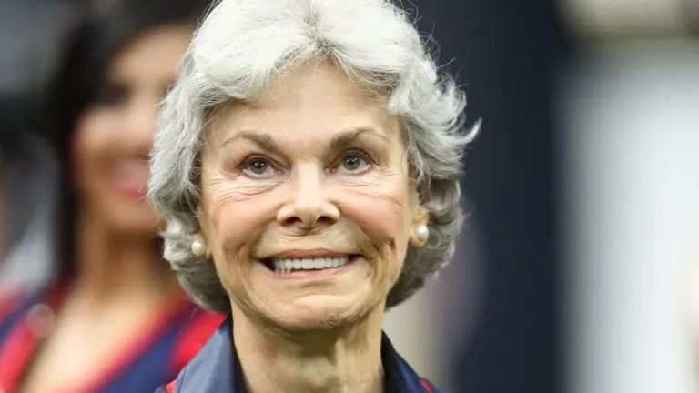 دينيس يورك دينيس يورك