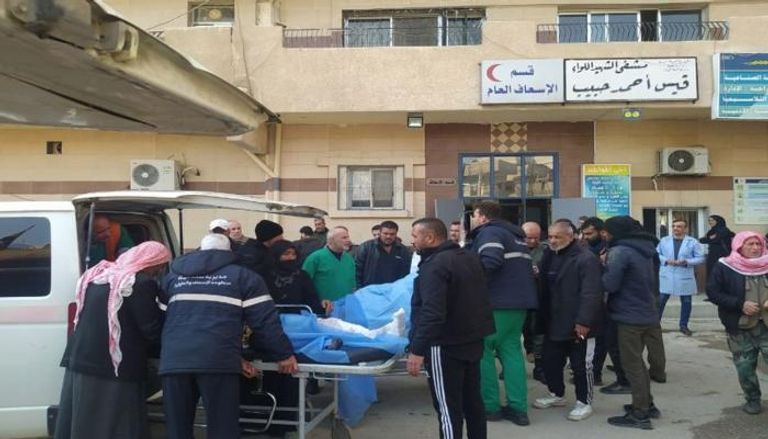 سيارة إسعاف تنقل مصابا في سوريا
