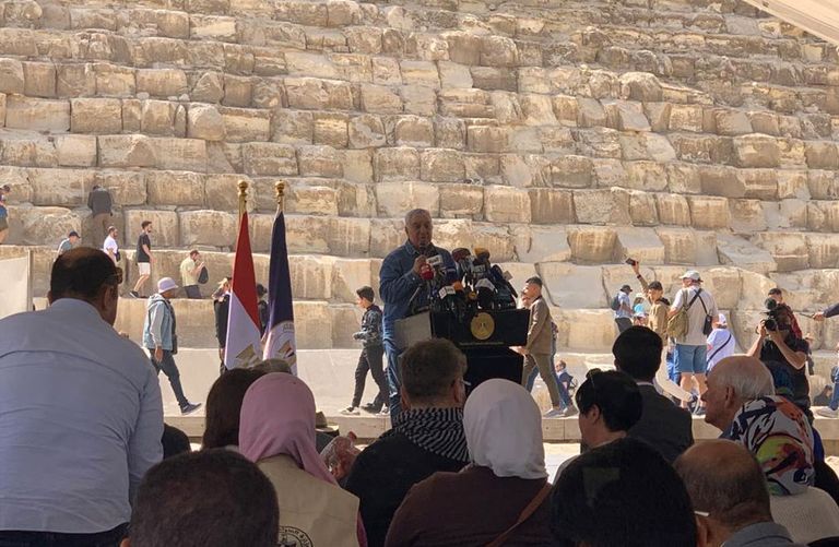 أهرامات الجيزة في مصر