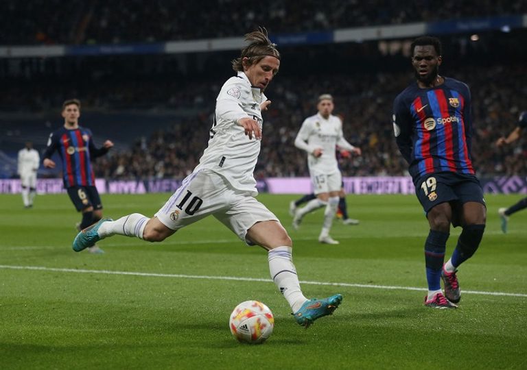 لوكا مودريتش في الكلاسيكو كارلو أنشيلوتي مدرب ريال مدريد