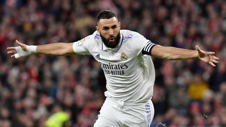 كريم بنزيما قائد ريال مدريد كريستيانو رونالدو وكريم بنزيما وزيدان في ريال مدريد