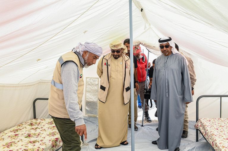 المخيم يتسع لـ300 شخص