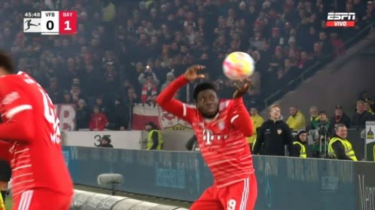 ألفونسو ديفيز ظهير بايرن ميونخ