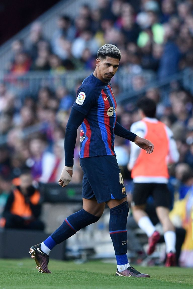 أراوخو  رونالد أراوخو لاعب برشلونة