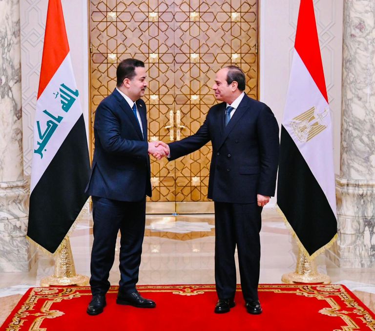 الرئيس المصري ورئيس وزراء العراق 
