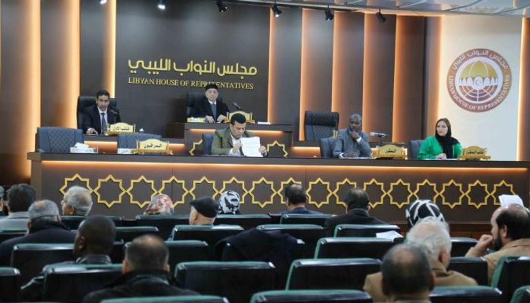 جلسة البرلمان الليبي التي أقر خلالها الإعلان الـ13