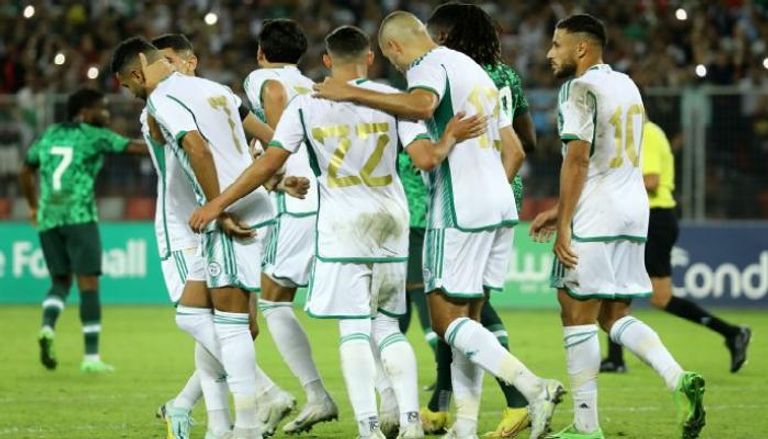 لاعبو الجزائر خلال ودية نيجيريا