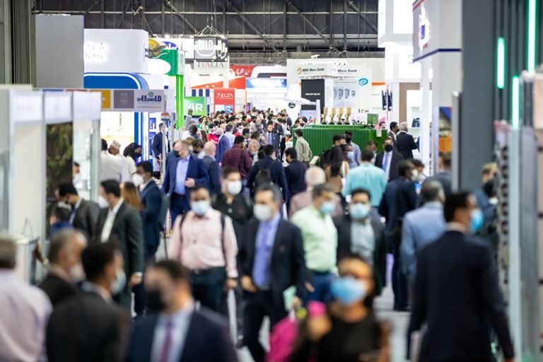 معرض الشرق الأوسط للطاقة في دبي - أرشيفية