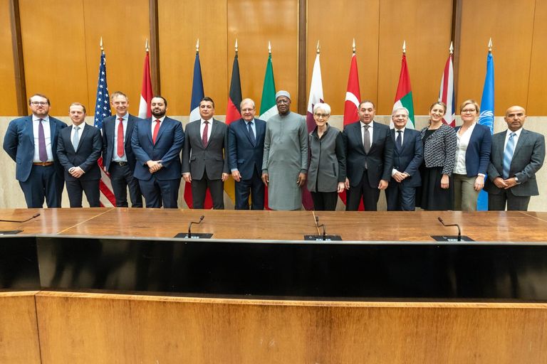 باتيلي خلال لقائه مع ممثلي عدة دول لبحث الملف الليبي المبعوث الأممي الخاص إلى ليبيا عبد الله باتيلي