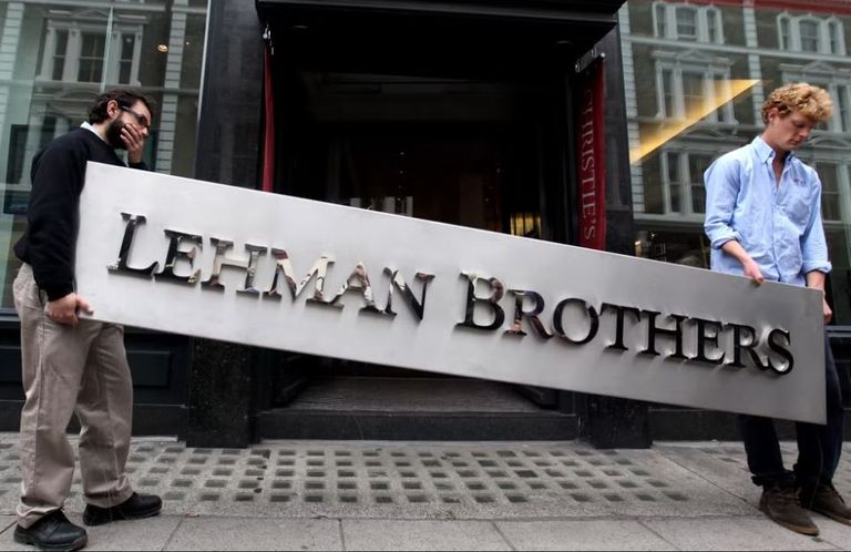 إفلاس بنك ليمان براذرز (Lehman Brothers) أكبر إفلاسات البنوك في تاريخ أمريكا
