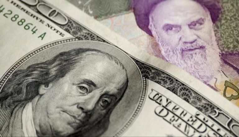 ارتفاع الريال الإيراني مقابل الدولار 