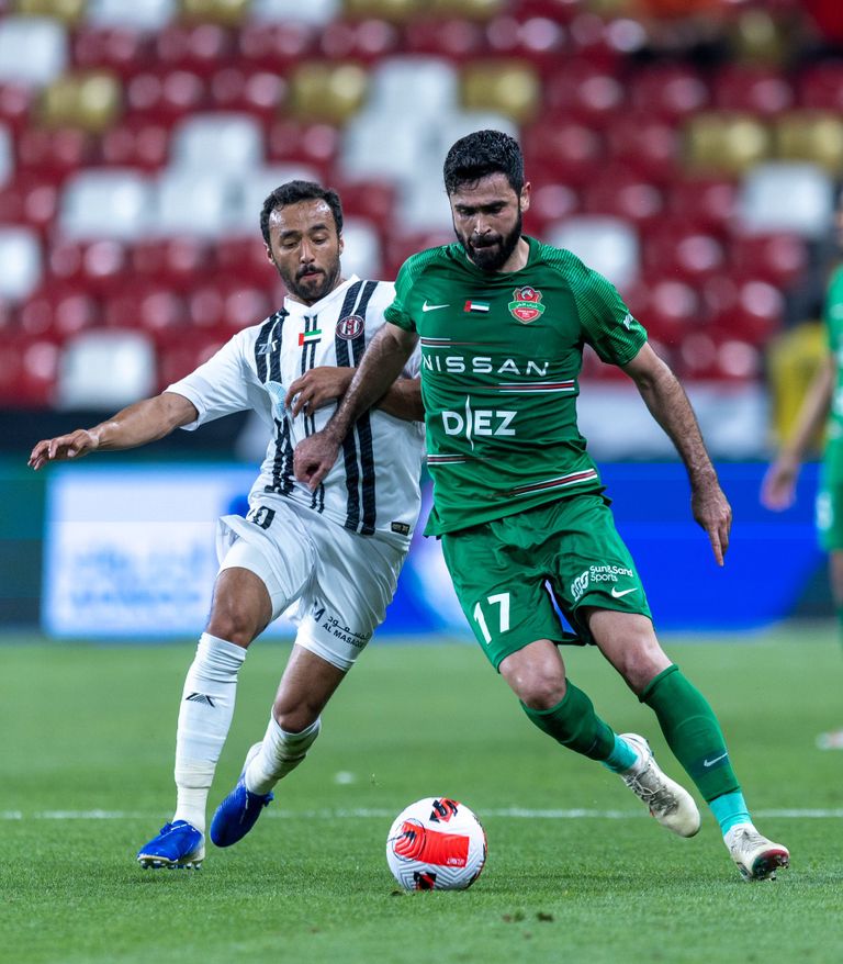 عمر خربين لاعب شباب الأهلي ضد الجزيرة