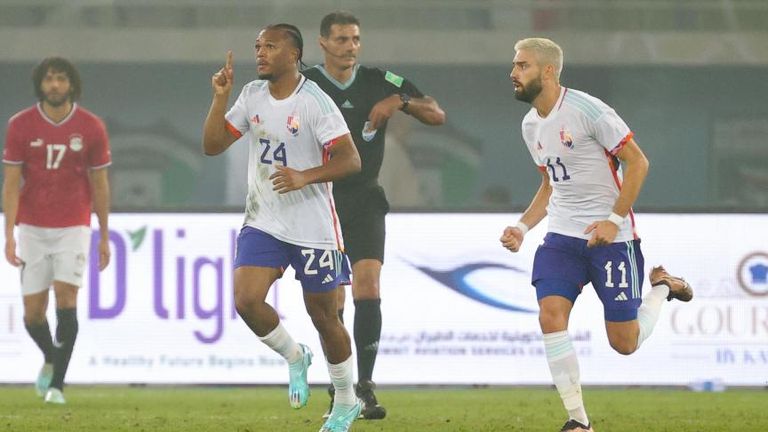 لويس أوبيندا خلال مباراة بلجيكا الودية مع منتخب مصر محمد الشناوي حارس الأهلي ومنتخب مصر