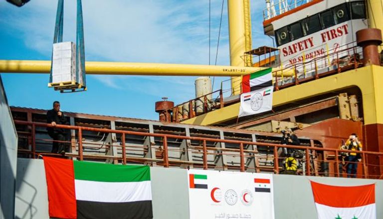 سفينة مساعدات إماراتية تصل إلى ميناء اللاذقية السورية