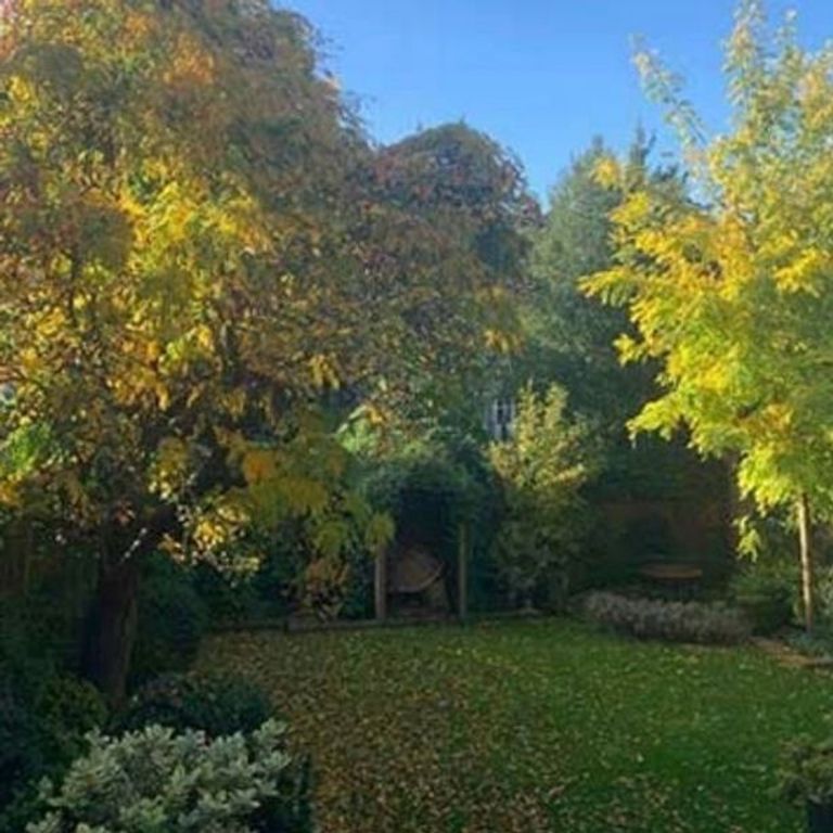 قصر جاري لينكر جاري لينكر