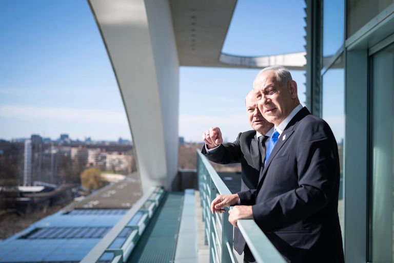 نتنياهو وشولتز في برلين