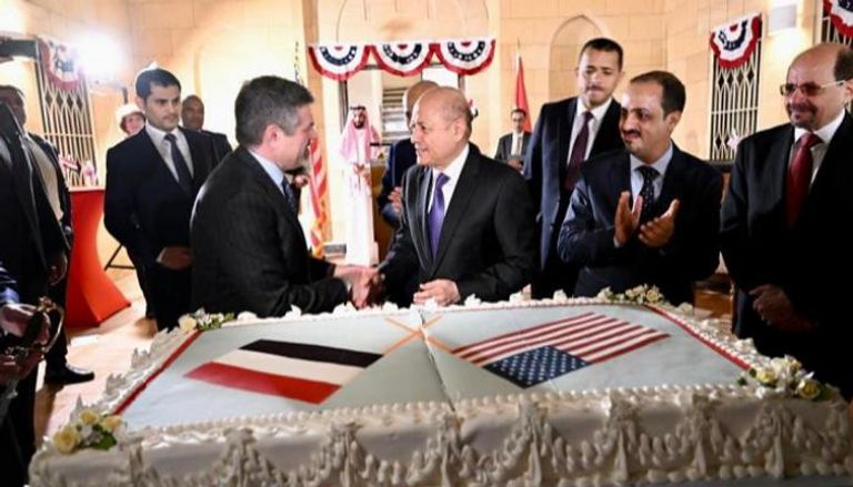 احتفاء السفارة الأمريكية في اليمن بحضور العليمي
