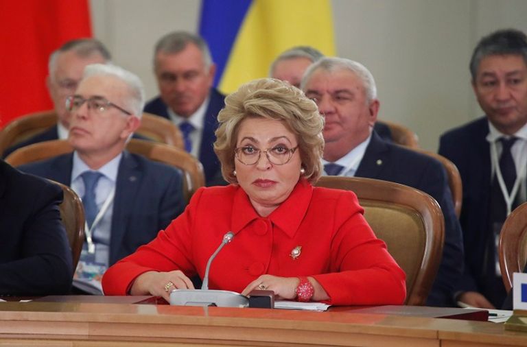 فالنتينا ماتيفينيكو رئيسة الجمعية الفيدرالية الروسية  الرئيس الجزائري عبدالمجيد تبون