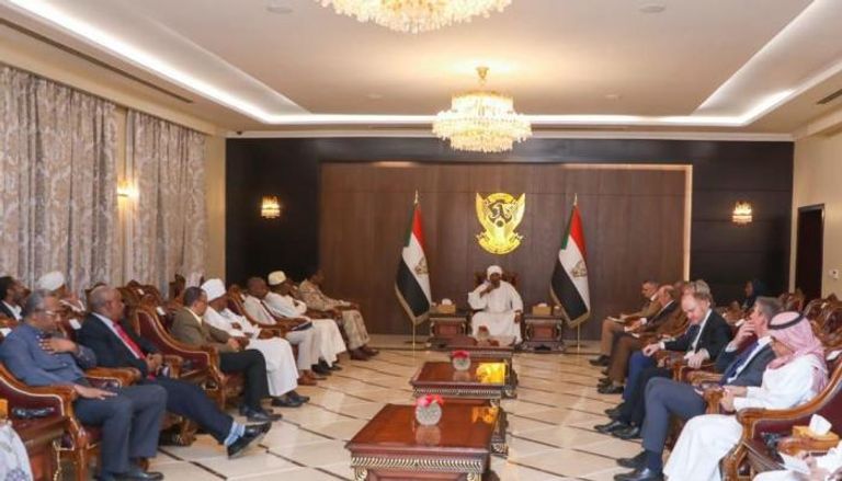 جانب من عملية التوقيع على الاتفاق الإطاري في السودان - أرشيفية