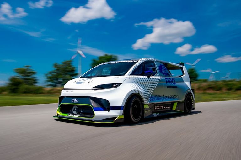 SuperVan 4 فورد SuperVan 4