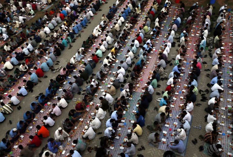 مدافع الإفطار في الإمارات