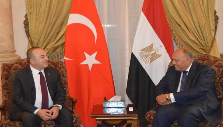 وزير الخارجية المصري يستقبل نظيره التركي في القاهرة