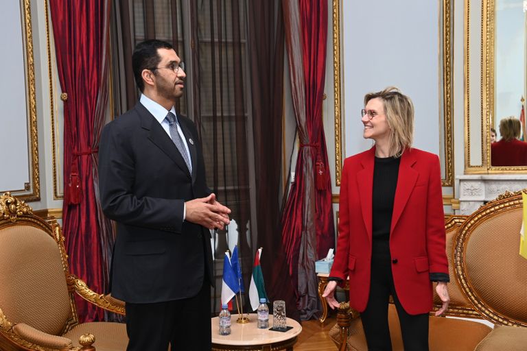 الدكتور سلطان الجابر خلال الجولة العالمية للاستماع الدكتور سلطان الجابر يلتقي الرئيس الفرنسي ماكرون