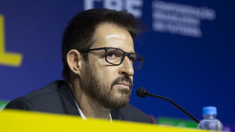 رامون مينيزيس مدرب منتخب البرازيل المؤقت منتخب البرازيل في كأس العالم 2022