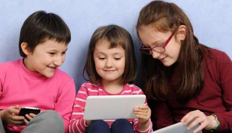 يمكن الحد من التأثيرات السلبية لتعرض الأطفال للأجهزة الذكية