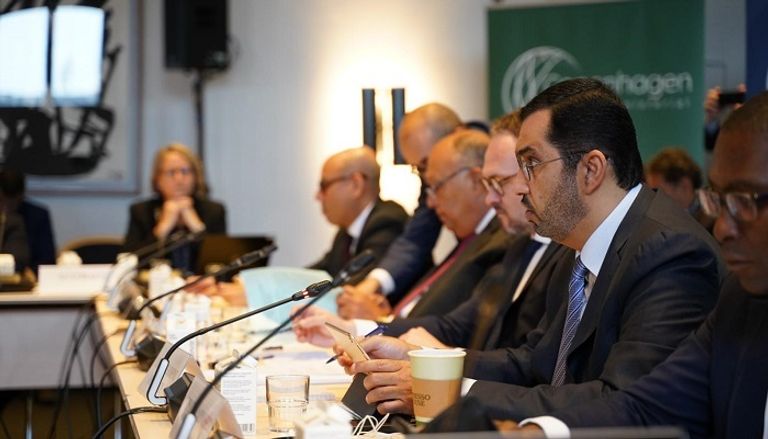 الدكتور سلطان الجاير خلال مؤتمر كوبنهاغن الوزاري للمناخ الدكتور سلطان الجابر خلال مؤتمر كوبنهاغن الوزاري للمناخ