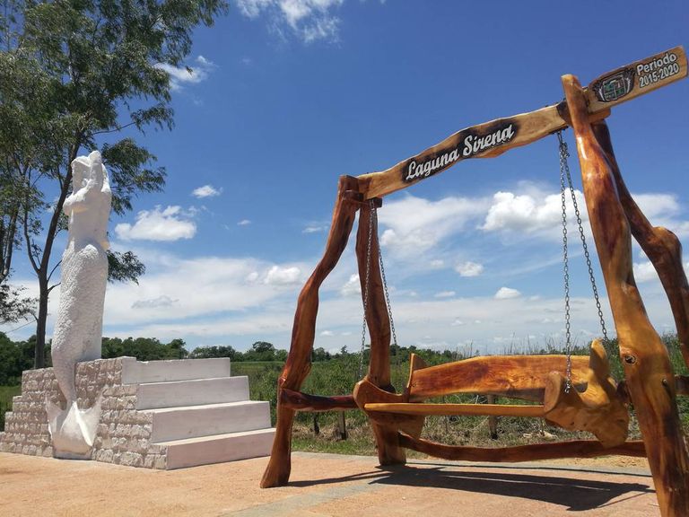 ميدان ميرميد لاجون أحد أماكن السياحة في سانتا إيلينا