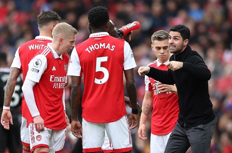 بيب جوارديولا وميكيل أرتيتا