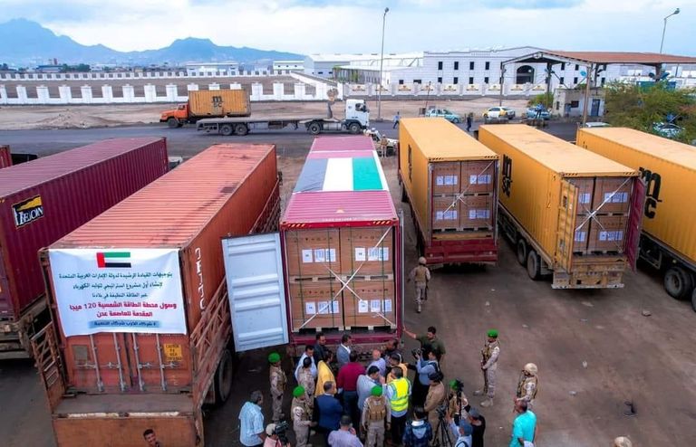 أول وأكبر محطة طاقة شمسية جانب من وصول أجزاء المحطة الشمسية