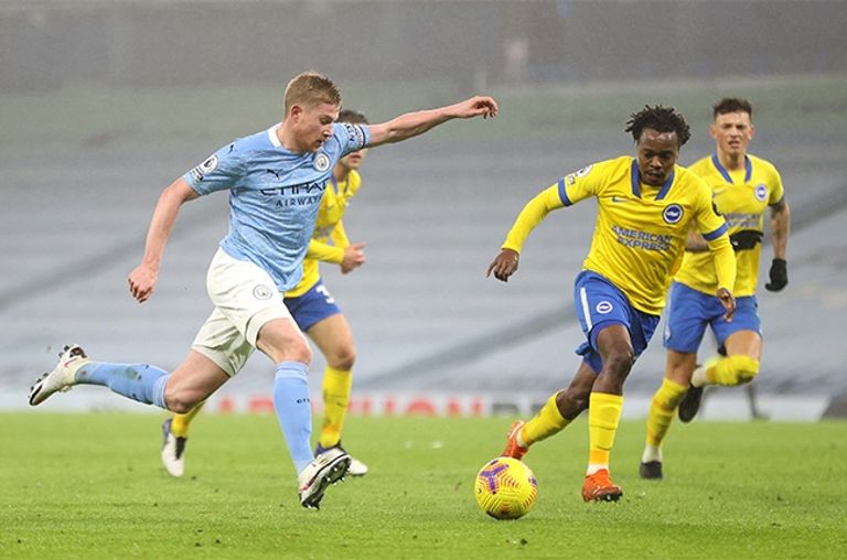 بيرسي تاو مع برايتون بيرسي تاو لاعب الأهلي