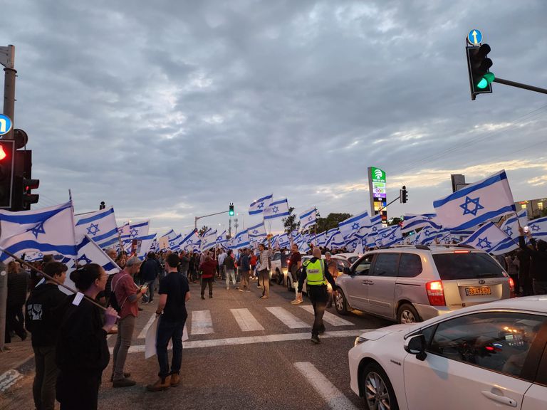 جانب من المظاهرات الليلة