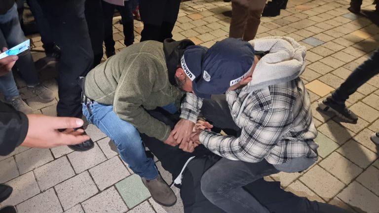 جانب من المظاهرات الليلة