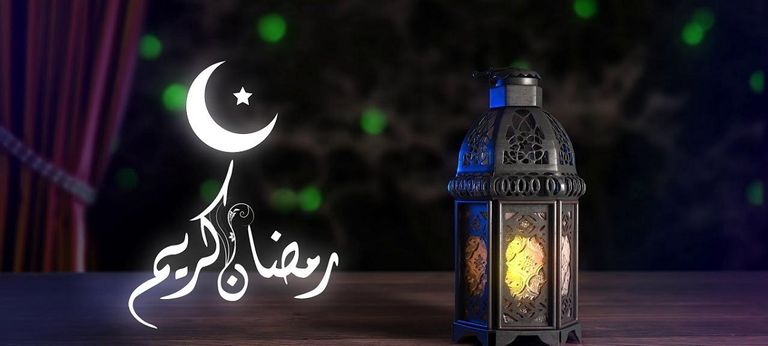 طفل يدعو الله في شهر رمضان - أرشيفية