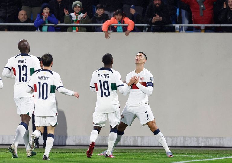 كريستيانو رونالدو مع منتخب البرتغال كريستيانو رونالدو