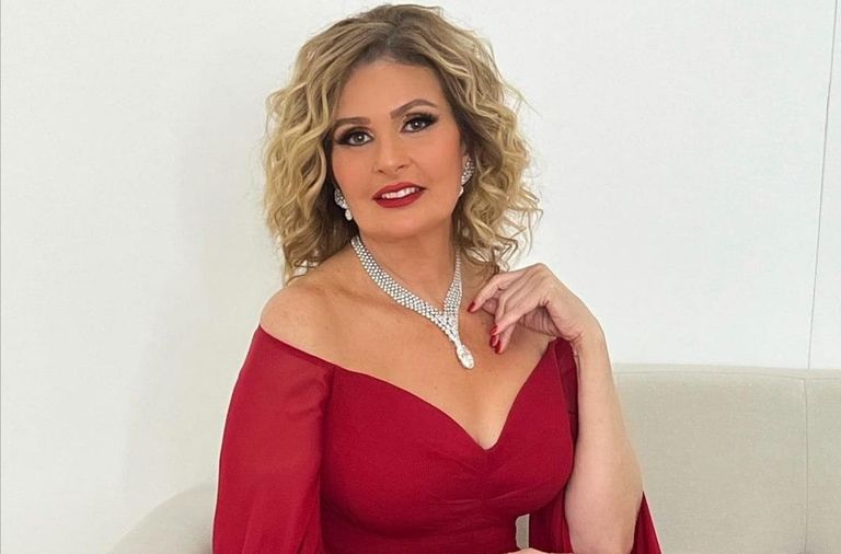 النجمة يسرا في