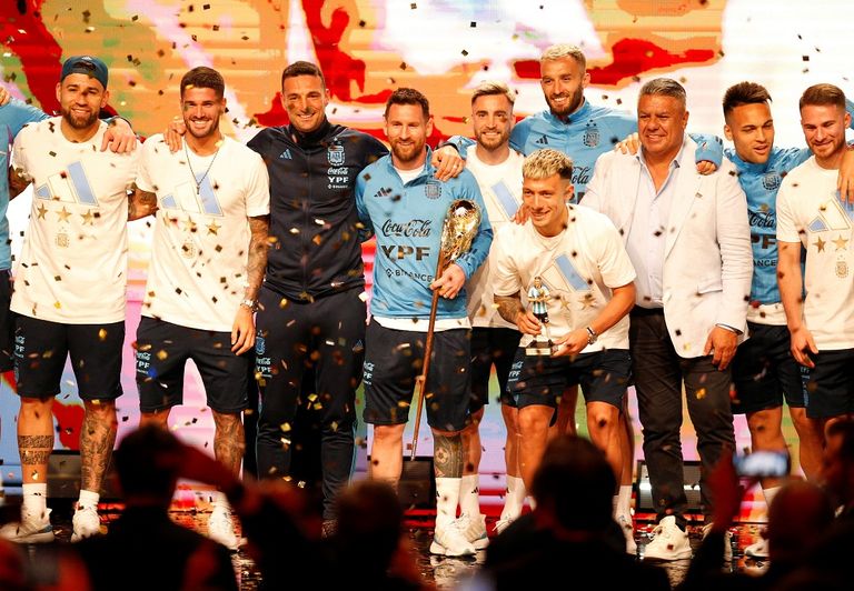 منتخب الأرجنتين ليونيل ميسي قائد منتخب الأرجنتين