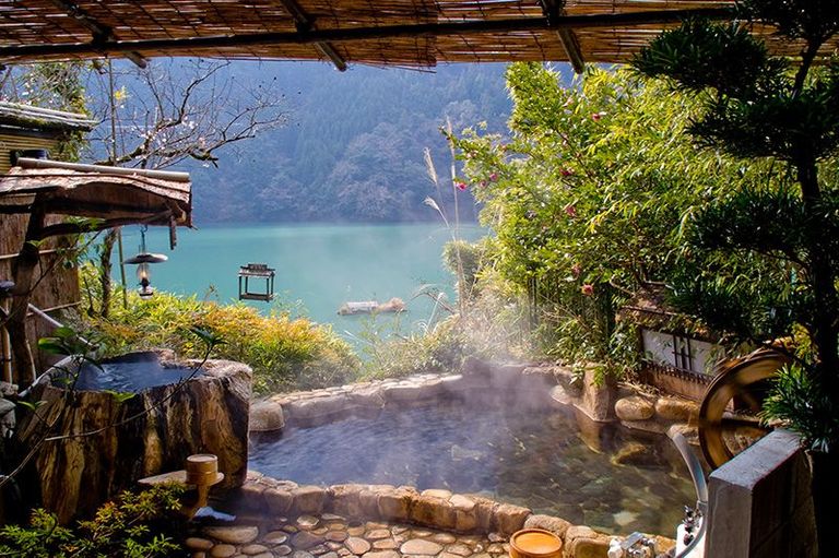 منتجع بابالاكتا الينابيع الساخنة أحد أفضل المنتجعات في الإكوادور أفضل المنتجعات السياحية في الإكوادور.. 5 مواقع لعشاق الاستجمام