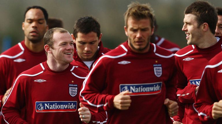 واين روني وديفيد بيكهام الدوري الإنجليزي الممتاز